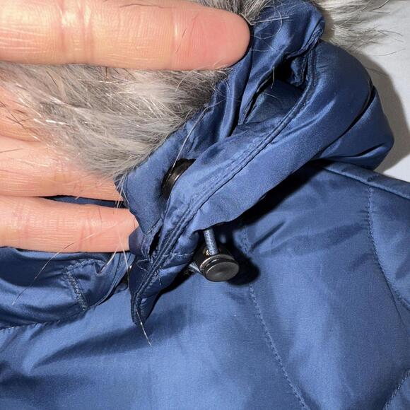 Eddie Bauer Women's 650 FP Faux Fur Lodge Down Coat - Med - Picture 9 of 9